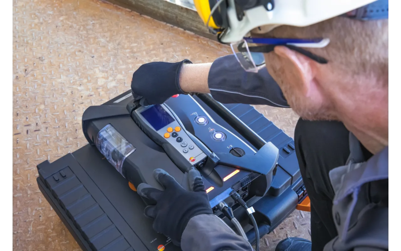 Testo 350 - Riadiaca jednotka pre systém analýzy spalín až 6 senzorov plynu